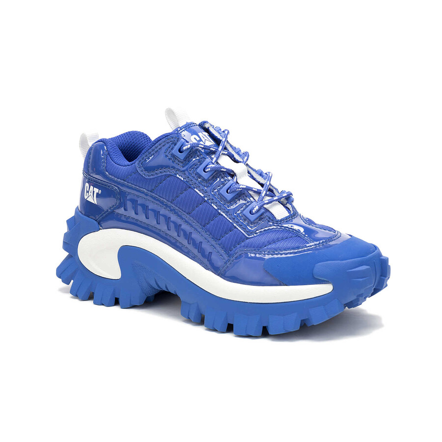 indringer ontsteek sneaker